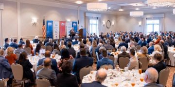 Governor Greg Abbott highlighted the important role Houston plays in Texas’ robust economy and lauded the city’s globally-recognized success