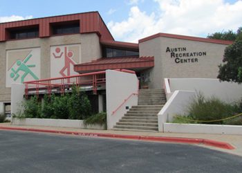 Join the City of Austin Parks and Recreation Department and the Austin Public Library starting June 19 through June 25 for Pollinator Week