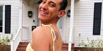 Biological male self identifying as non-binary claimed being discriminated against after they were kicked out of a sorority, left everyone in disbelief by what they did next!