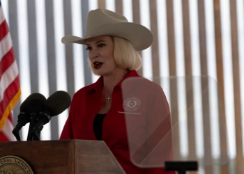 Texas Offers Land and Support for Trump Administration’s Mass Deportation Plans