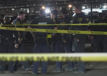 Teenager Shot and Killed at Southwest Houston Apartment Complex on Christmas Evening