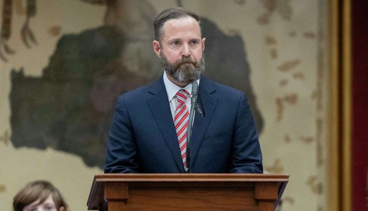 Texas Lawmaker Sues Political PAC Over Harassment, Privacy Violations in Speaker Race