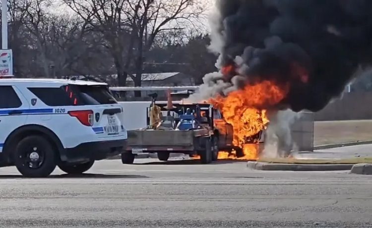 Truck Fire Near 7-Eleven in Waco Quickly Extinguished, No Injuries Reported
