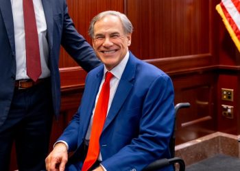 Governor Abbott champions school choice, calls for improved education at San Antonio event