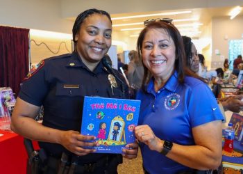 Waco Police Department enjoys weekend at CenTex Teen Book Fest on the Brazos