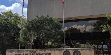 TX-18 in Matagorda Bay to open for commercial and recreational oyster harvesting on Feb. 18