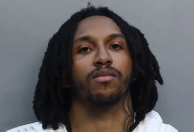 Man told police he was attacked by his girIfriend and an unknown man before admitting that there were no other people in the house and that he strangIed her to death following a dispute