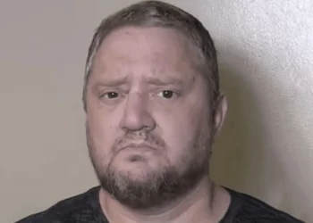 Man, who had enough of his parent not giving him money, ‘finally got drunk enough that he couldn’t take it anymore’ before she returned home from a date, only to kiII the woman in her bed; convicted