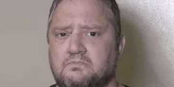 Man, who had enough of his parent not giving him money, ‘finally got drunk enough that he couldn’t take it anymore’ before she returned home from a date, only to kiII the woman in her bed; convicted