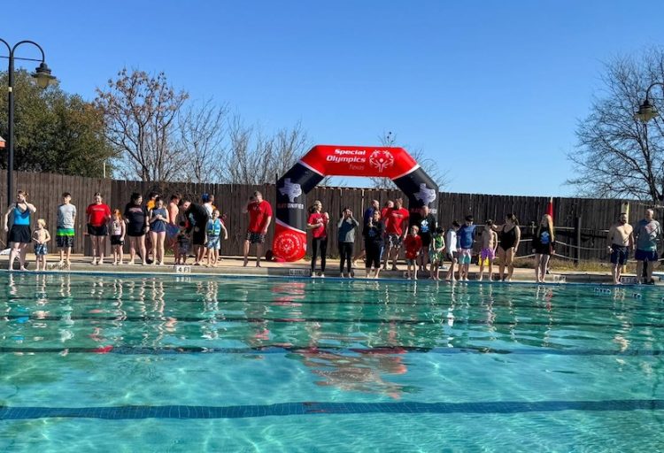 Waco Police Department takes part in Special Olympics Texas Polar Plunge event