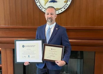 Waco Police Commander graduates from Executive Leadership School with Academic Excellence