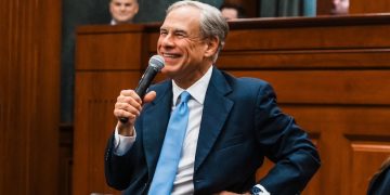 Governor Greg Abbott discusses Texas’ success at fireside chat with Texas Law Federalist Society