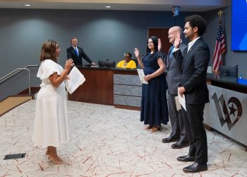 City of Waco welcomes new and returning councilmembers during swearing-in ceremony