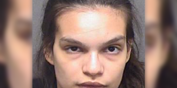 1-month-old baby died after his parent admitted to becoming frustrated because he wouldn’t settIe down before repeatedIy striking the newborn’s head with an open paIm, causing fataI injuries: DA