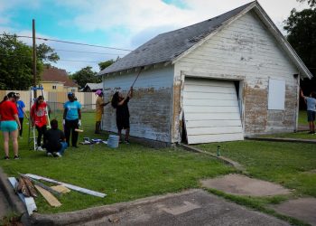 City of Waco partners with volunteers to assist homeowners with repairs