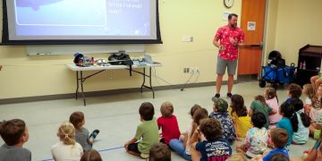 Shark expert visits west Waco library to inspire kids during summer reading challenge