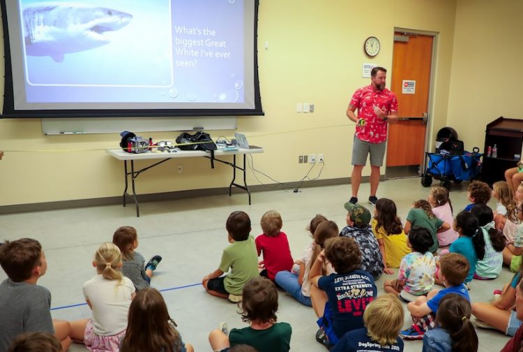 Shark expert visits west Waco library to inspire kids during summer reading challenge