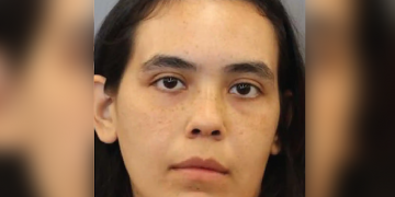 Mother claims she unexpectedly gave birth before she passed out, then realized after regaining consciousness that the baby was not breathing and discarded the chiId’s body in a bin behind her home: DA