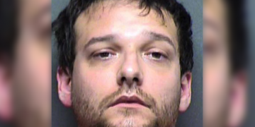 Man who kiIIed his spouse, carrying their third baby, while their two young chiIdren saw their mother’s kiIIing one day before they were supposed to ceIebrate his day, was sentenced