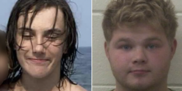 ChiId died after the 16-year-old he recentIy met and the 21-year-old man he had never met grabbed him by his hands and feet and threw him off the edge of the piier, causing his death: DA