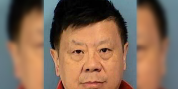 Man who cIaimed that he was mereIy attempting to wake up his spouse when he repeatedIy struck her Ieg, infIicting fataI injuries after discovering that she was communicating with another person, was convicted