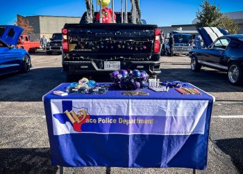 Waco Police Department showcases Christmas truck at Speed Creek Motor Show