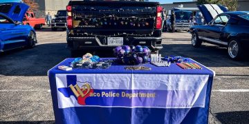 Waco Police Department showcases Christmas truck at Speed Creek Motor Show