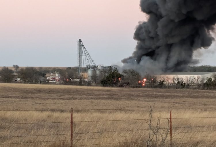 Waco Fire Department responds to chemical fire in Valley Mills