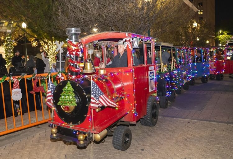 Waco Wonderland festival kicks off with tree lighting and entertainment