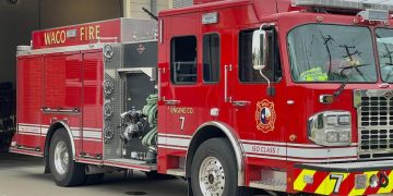 Waco fire department responds to structure fire on 4400 block of Lacey Circle