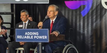 Governor Abbott celebrates groundbreaking of two new Entergy power stations, powering more than 300,000 homes and driving $2.7 billion in economic activity with thousands of jobs