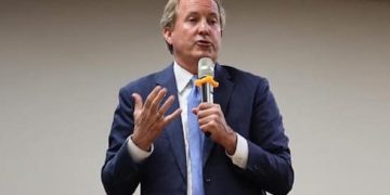 “Texas’s right to arrest illegals is fundamental,” Paxton shares opinion on ruling after judge allows Texas to activate arrest law and sentence migrants up to 20 years for refusal to comply