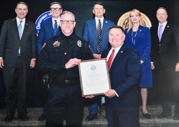 Texas DPS honors Killeen officer for heroic actions during life-threatening situation at local mall