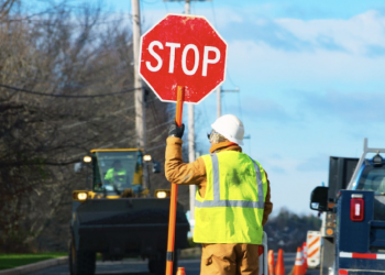 Traffic signal outage at 5th Street and Waco Drive caused delays following accident