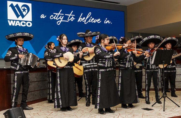 City of Waco celebrates Cinco de Mayo with mariachi performance at City Council meeting
