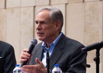 $2.4 million in JET grants awarded to Dallas-Fort Worth schools, Gov. Abbott says funding will prepare students for high-demand careers