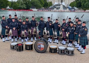 Texas first responder pipe band honors fallen officers during National Police Week