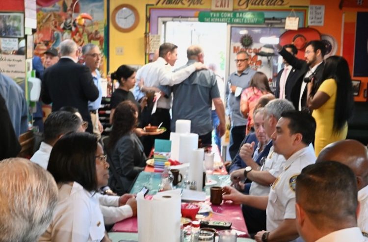 HFD celebrates fire chief’s birthday with community gathering at local café