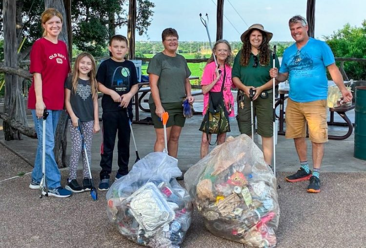 Waco Parks thanks volunteers for community cleanup at Cameron Park’s Circle Point