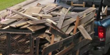 Man wanted on felony illegal dumping charge accused of dumping trash on Hamblen Road