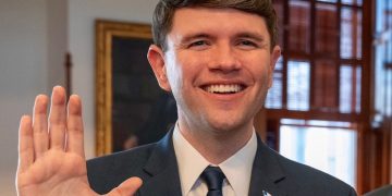 New poll shows James Talarico is stronger against Republican Ken Paxton than prior Democratic Senate campaigns at this point