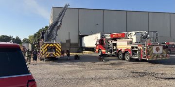 Commercial building fire in Waco escalates to second alarm as firefighters continue battling heavy flames