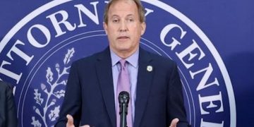 Attorney General Paxton launches investigation into LinkedIn over allegations the company profited from fake or misleading job opportunities for Texans