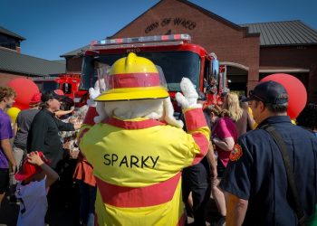 Waco Fire Department welcomes new Ladder 1 with community push-in ceremony honoring lieutenant who served 42 years